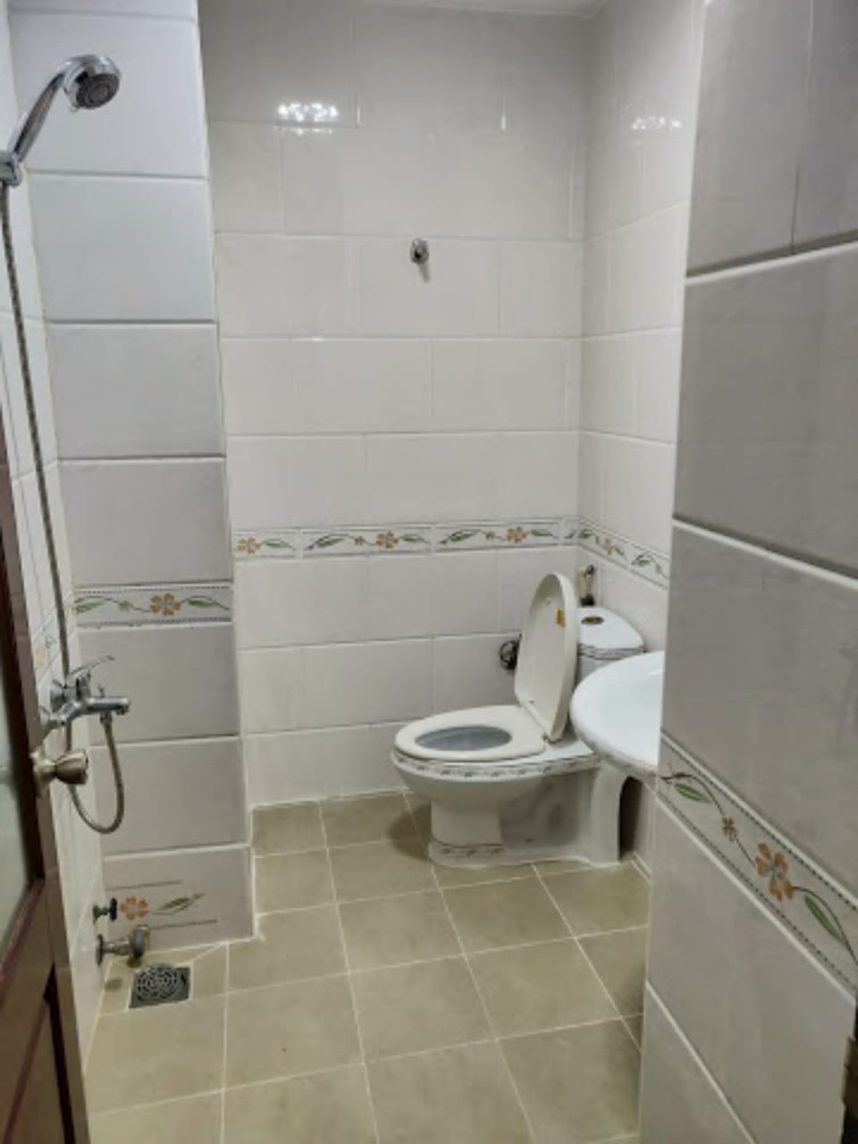 Shower, towels