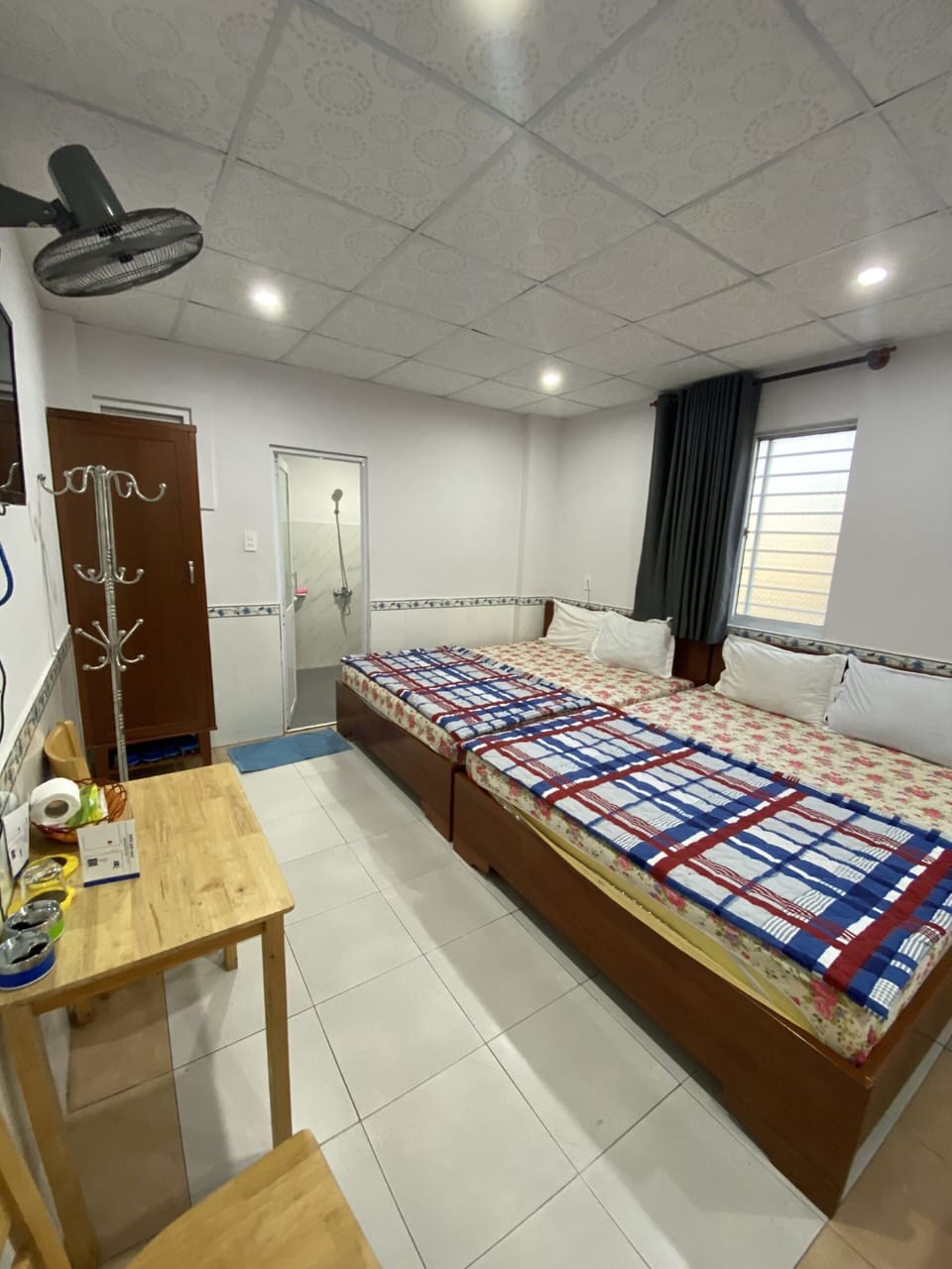 Standard Room | Desk, free WiFi, bed sheets