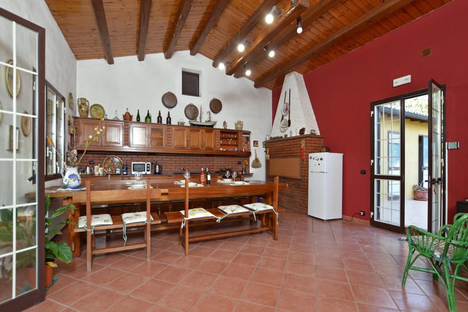 Family Villa, Multiple Bedrooms, Mountainside (Villa Torres) | Private kitchen | Fridge, microwave, oven, stovetop