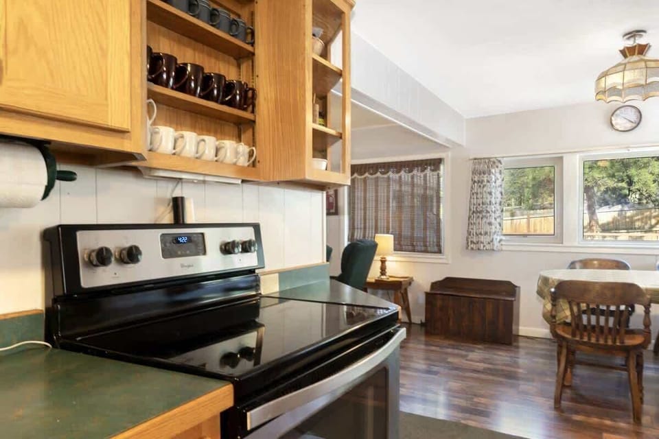 Full oven and stove