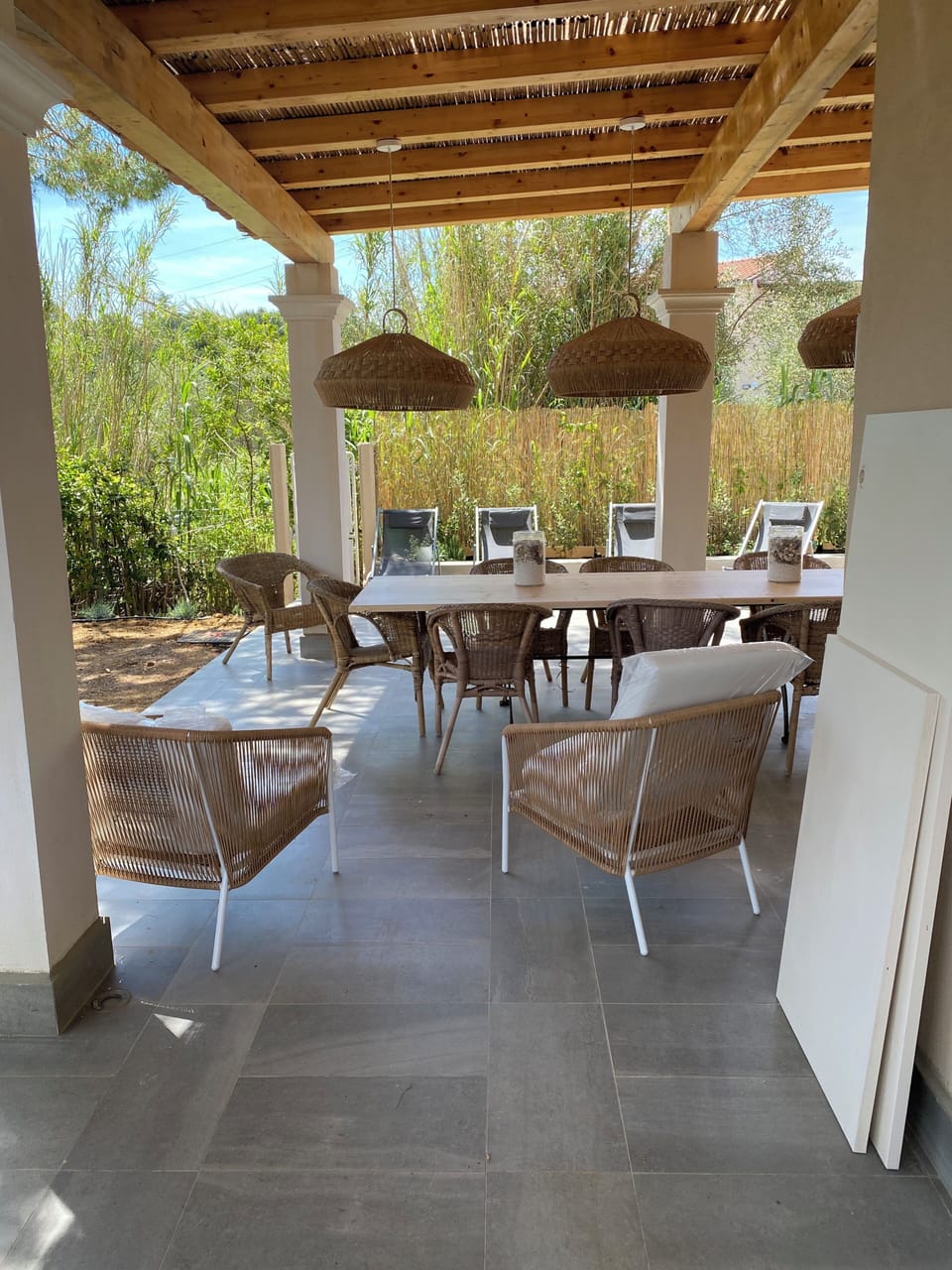 Outdoor dining