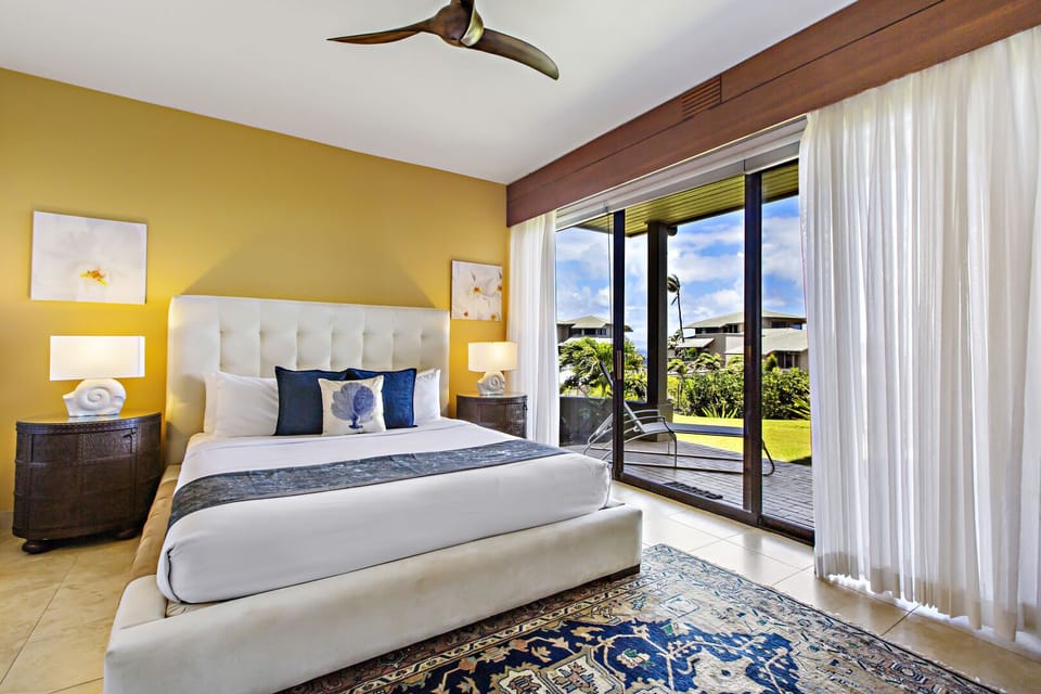 1 of 2 Master Bedrooms - front lanai access