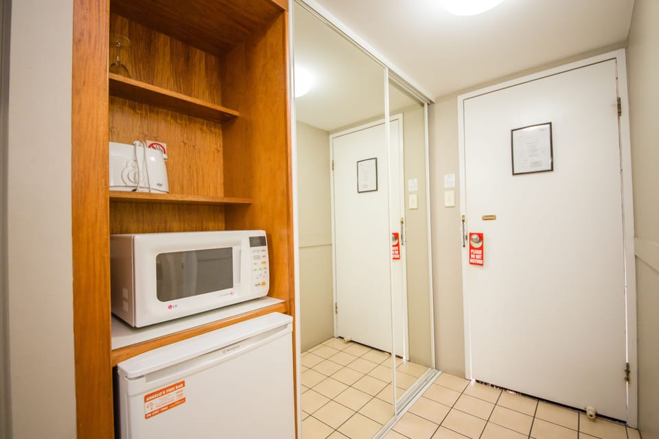Microwave, electric kettle, toaster