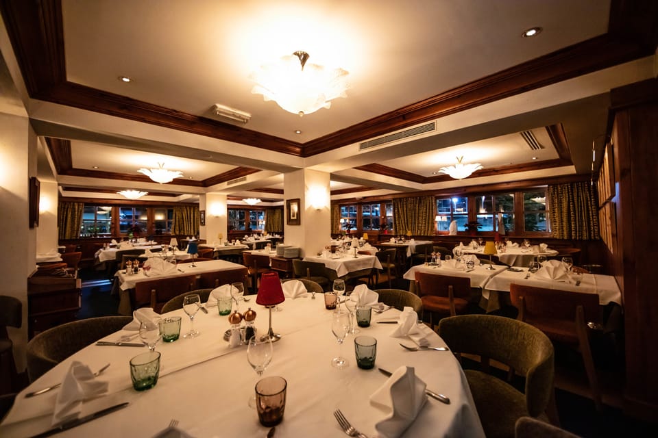 Breakfast and dinner served, French cuisine