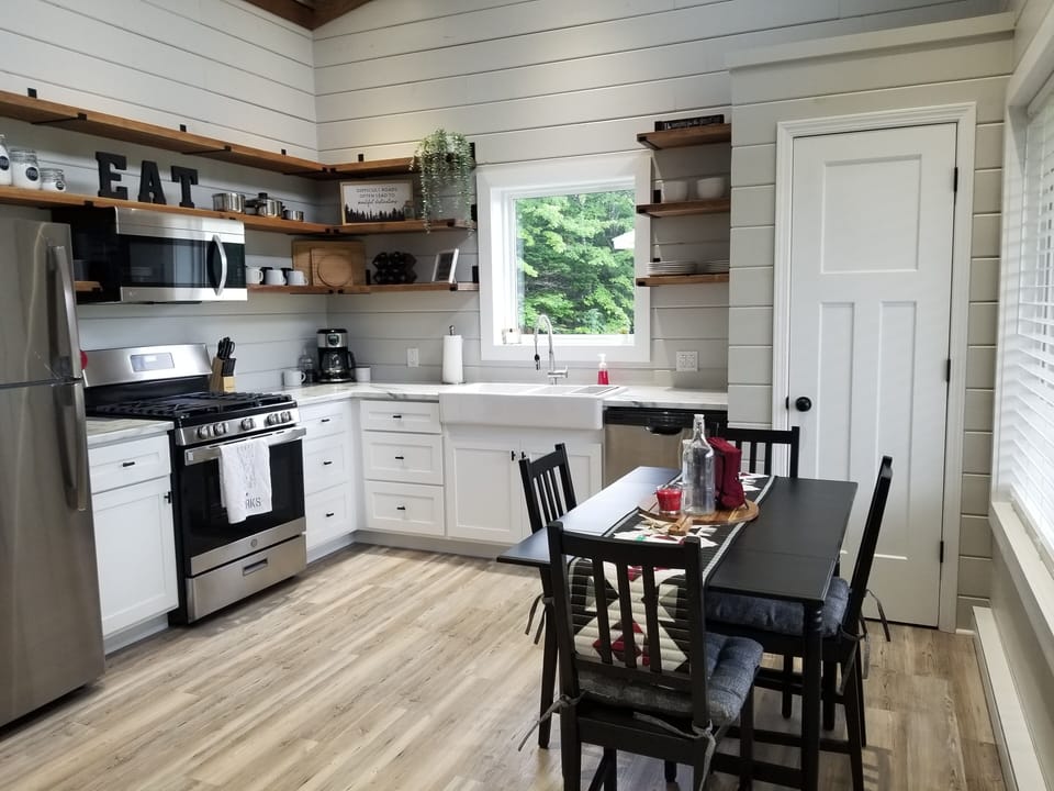 Fully functional kitchen. 