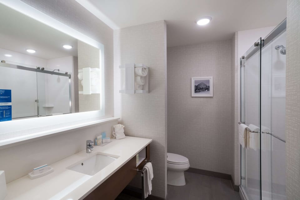 Bathroom shower