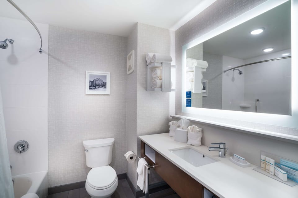 Free toiletries, towels