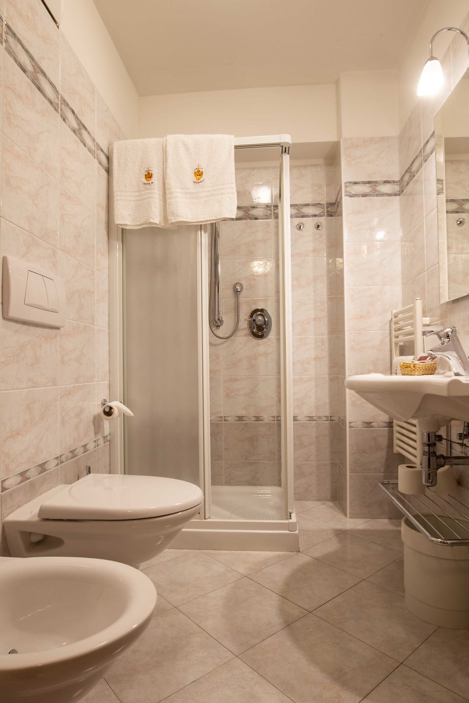 Bathroom | Bathrobes, bidet