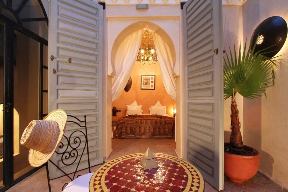 Apartment Suite Salle de bain Privee | Premium bedding, in-room safe, desk, free WiFi
