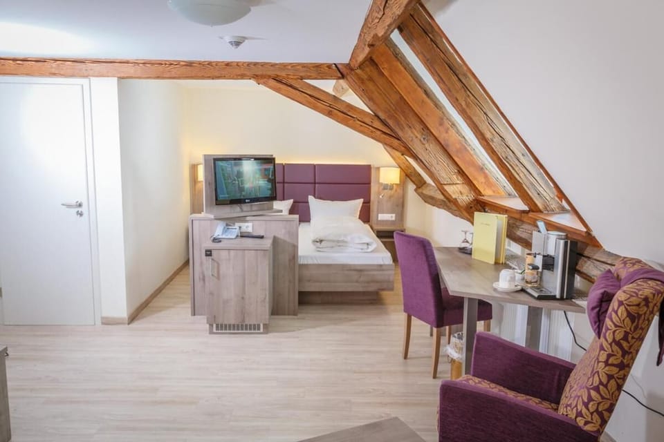 In-room safe, desk, free WiFi, bed sheets