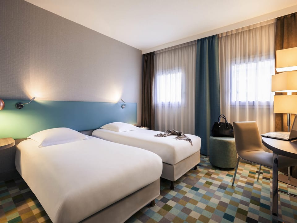 Classic Twin Room, 2 Twin Beds | In-room safe, desk, soundproofing, free cribs/infant beds