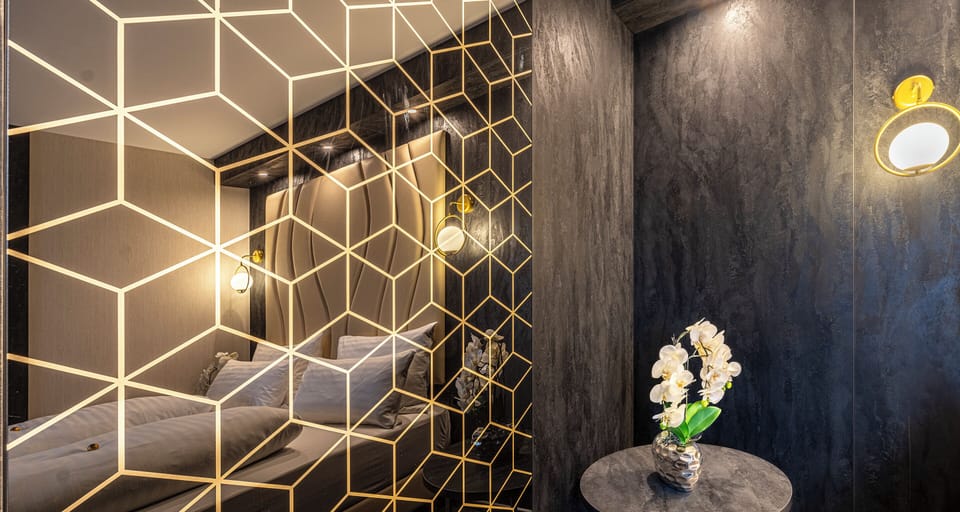 In-room safe, individually decorated, individually furnished, desk