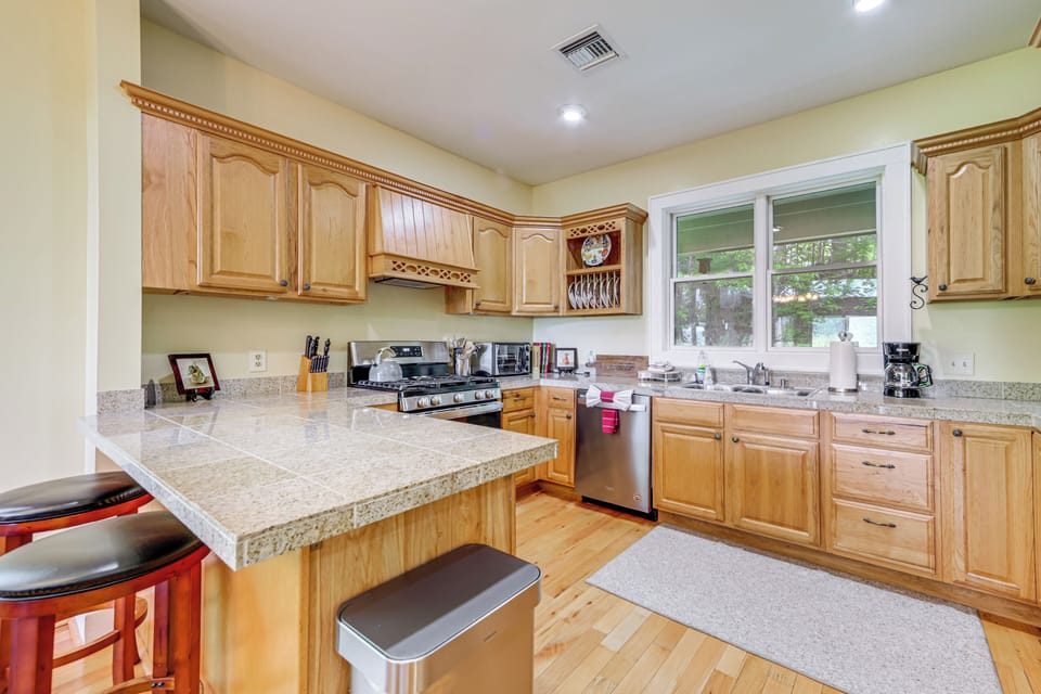 Kitchen | Main Floor