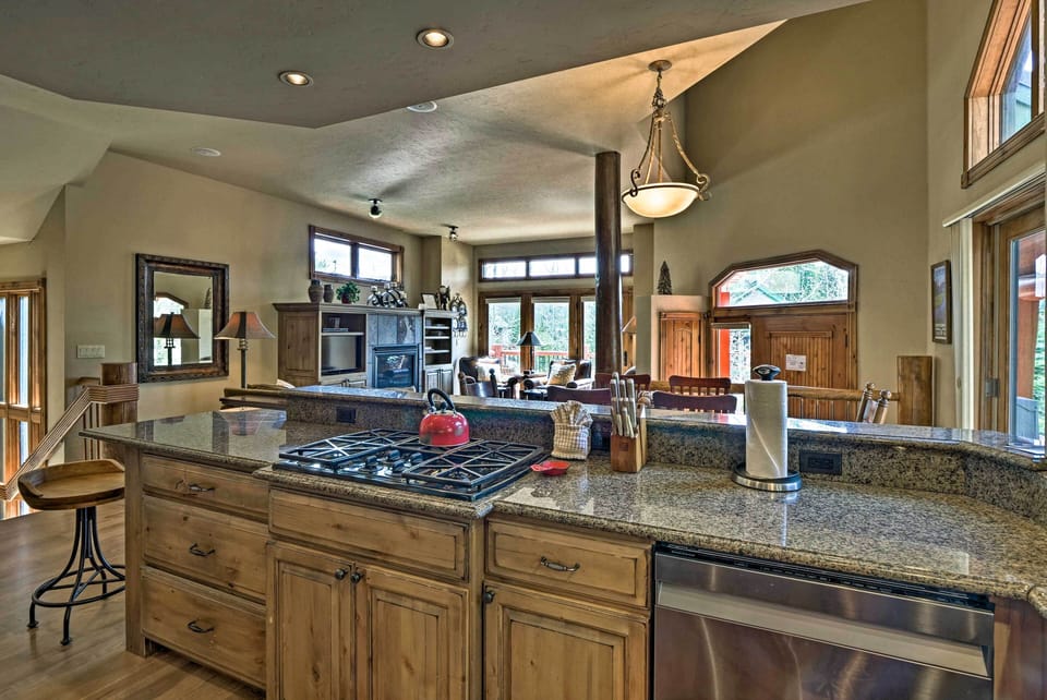 Kitchen | Fully Equipped | Cooking Utensils