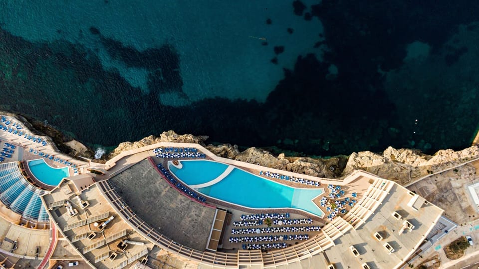 Indoor pool, 3 outdoor pools, pool umbrellas