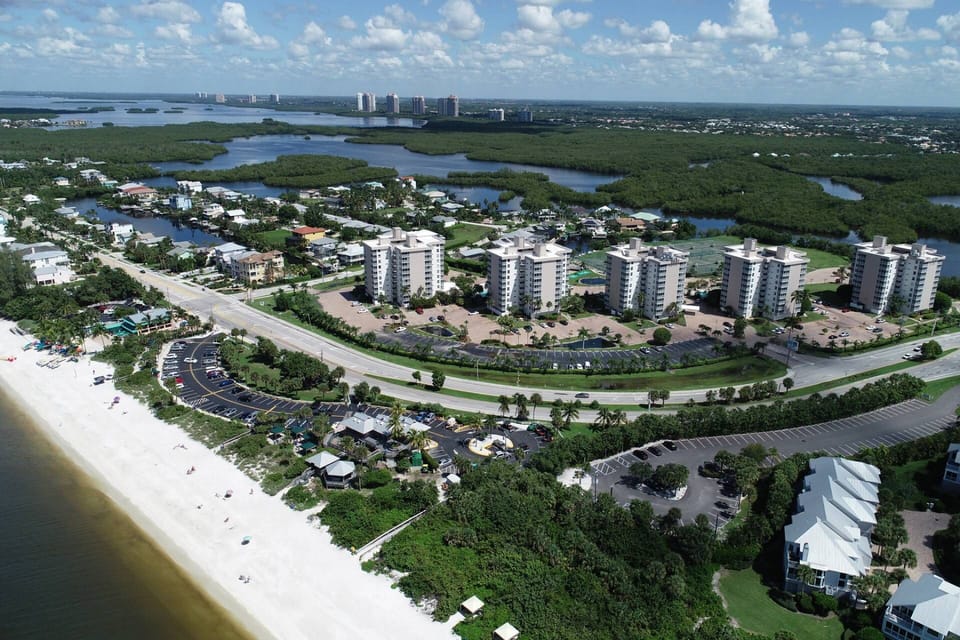 The location is one of the best in town - a walk across the street from the Gulf of Mexico and Bonita Beach Park.