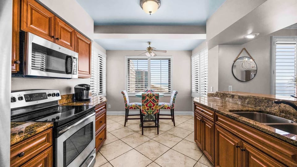 Fully equipped kitchen