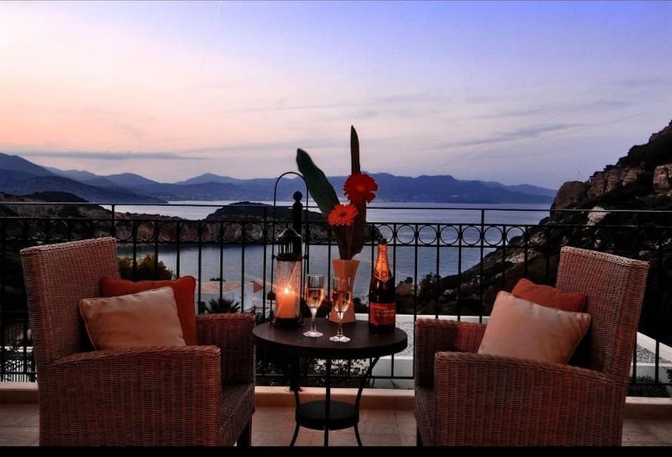 Villa, 3 Bedrooms, Private Pool, Garden View | Balcony
