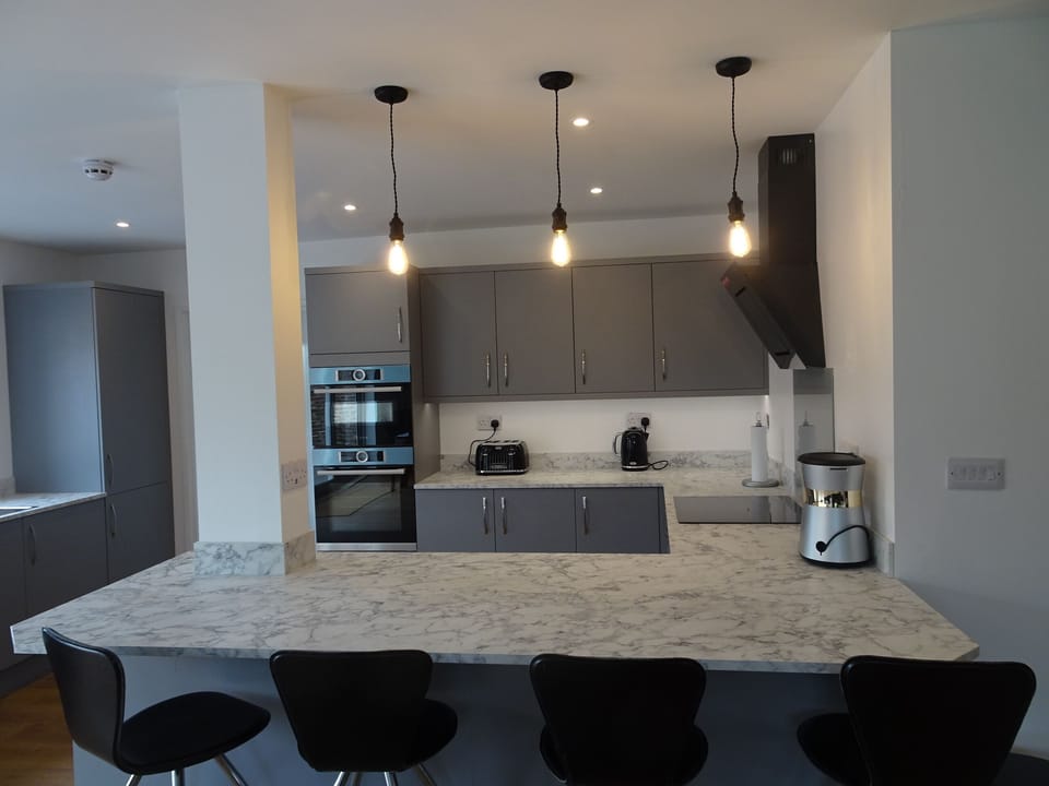 Breakfast bar