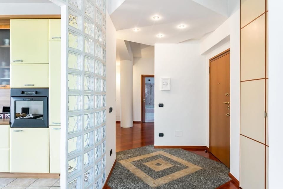 Classic Apartment | Living area