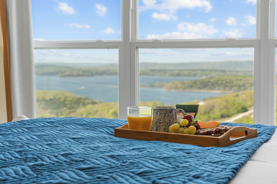 Lakeview King Bedroom