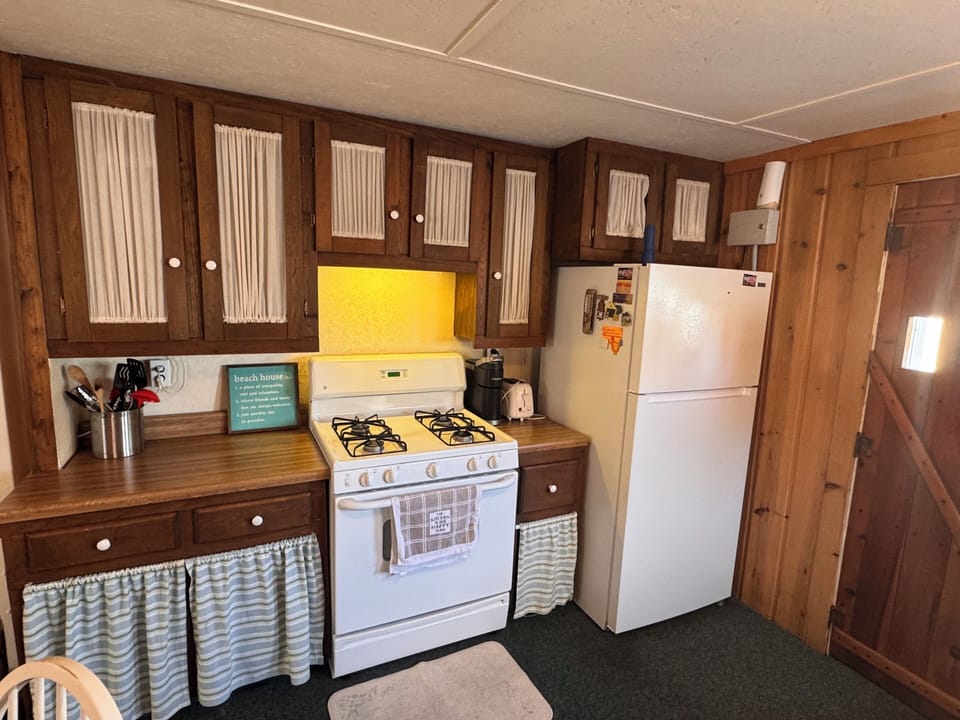 Kitchen with full size appliances