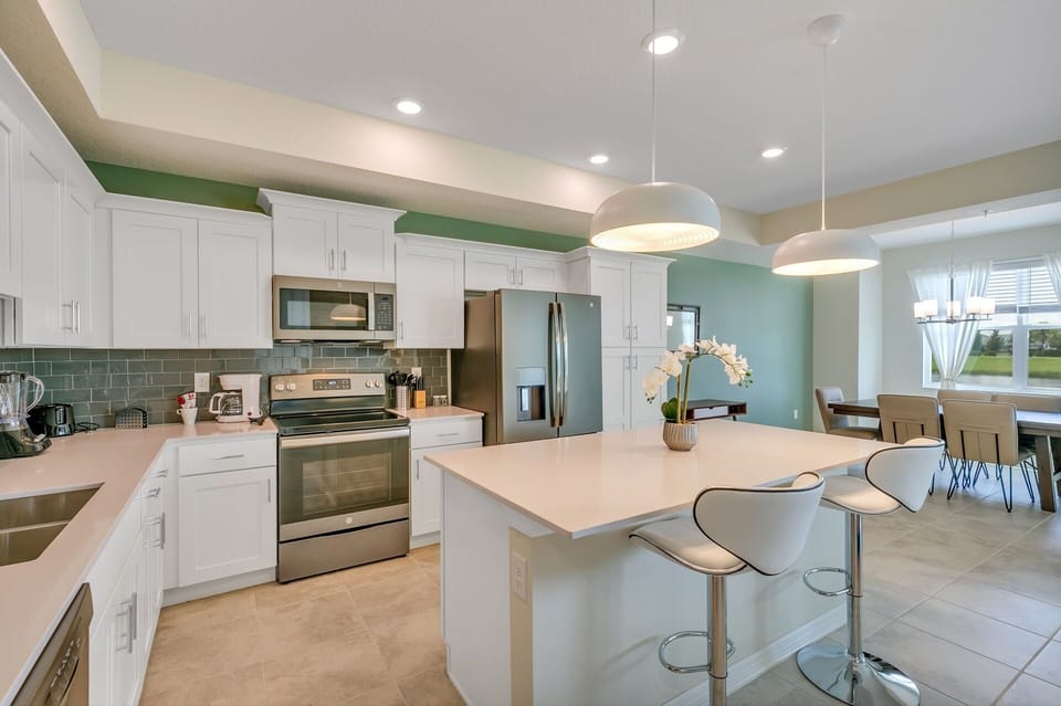 Fully equipped kitchen area.