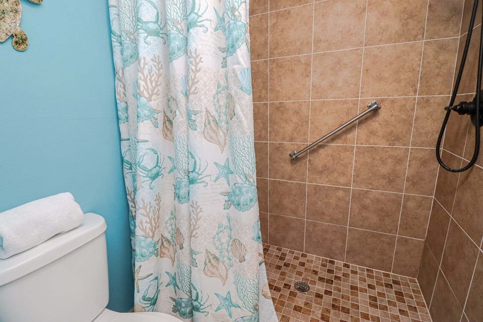 St. Augustine Beach Rentals Primary Bathroom
