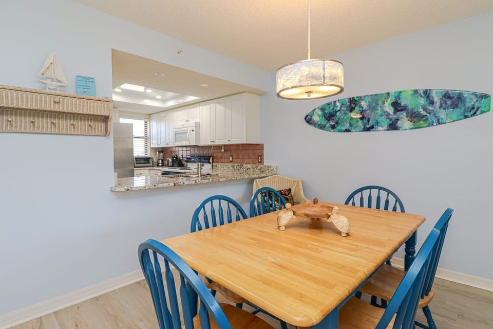 St. Augustine Beach Rentals Dining Room