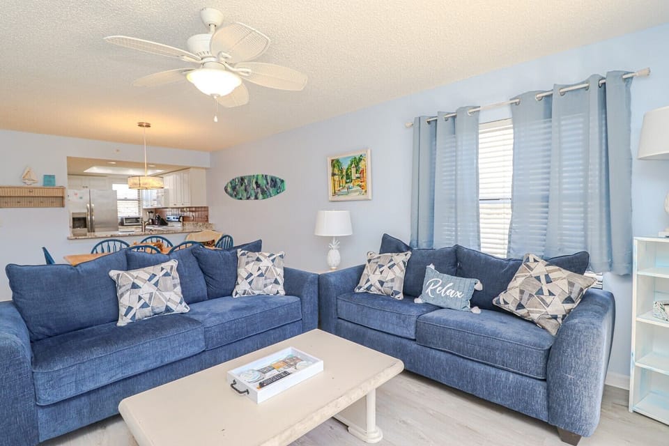 St. Augustine Beach Rentals Living Room