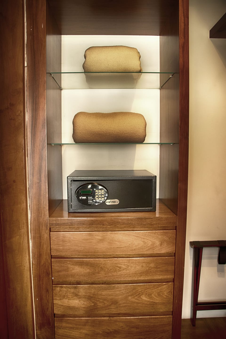 Executive Suite | Egyptian cotton sheets, premium bedding, down comforters