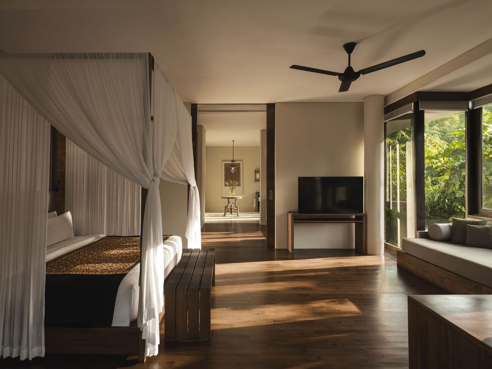Villa (Forest Edge) | Premium bedding, minibar, in-room safe, laptop workspace