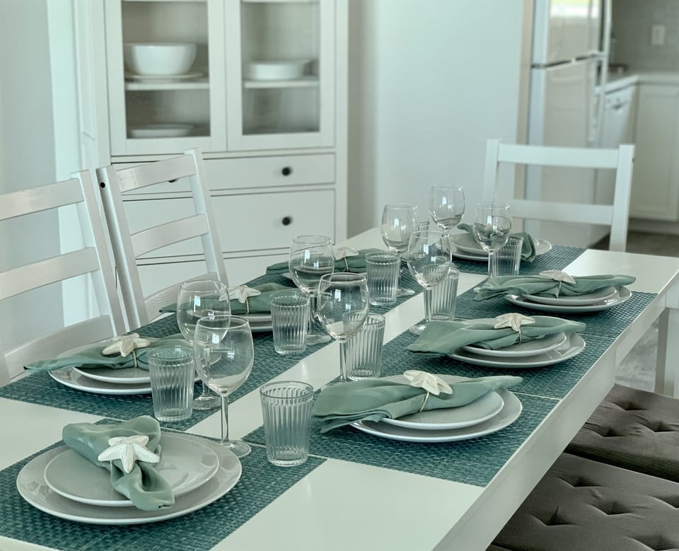 Indoor dining 