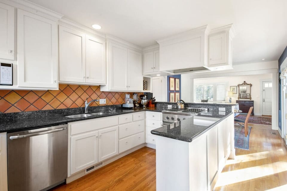 Fridge, Dishwasher, Microwave and Coffee Machine