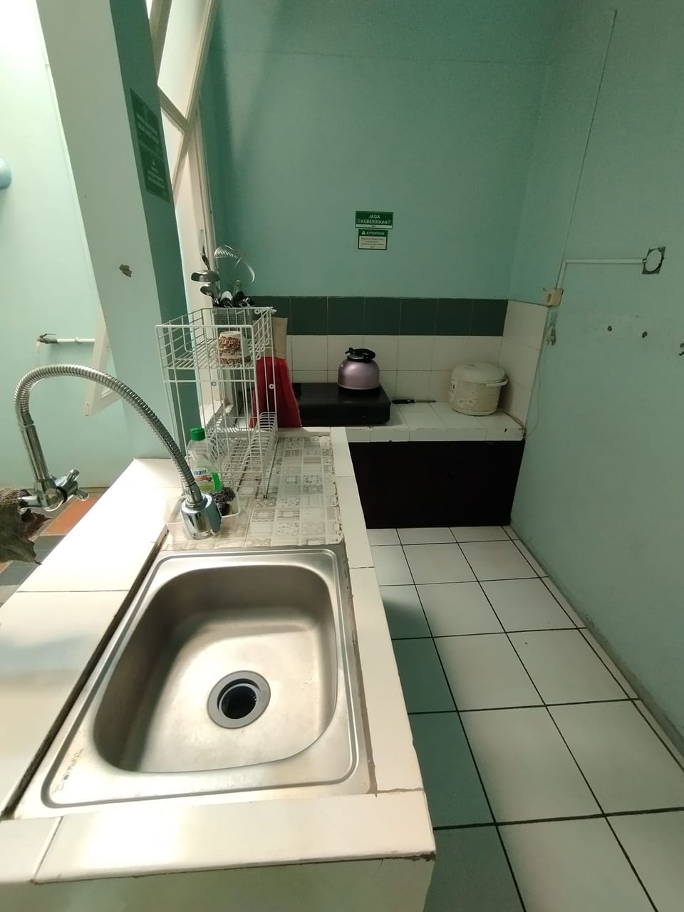 Family House, 3 Bedrooms | Private kitchen | Full-size fridge, stovetop, cookware/dishes/utensils, dining table