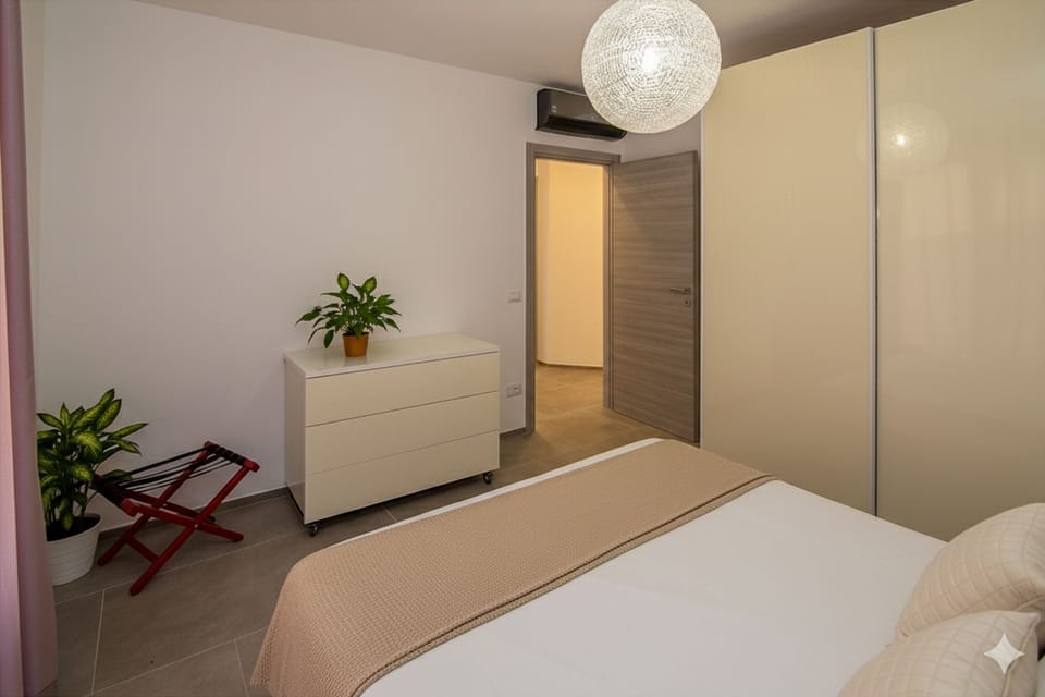 Apartment, 1 Bedroom | 1 bedroom, iron/ironing board, free WiFi