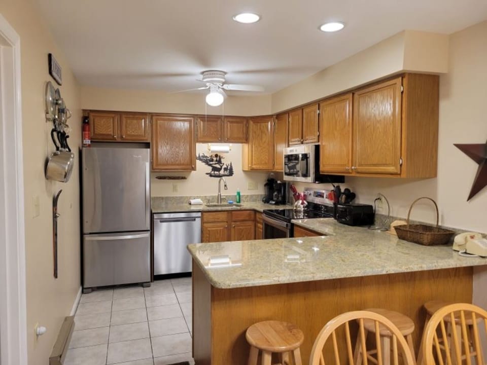 Full Kitchen