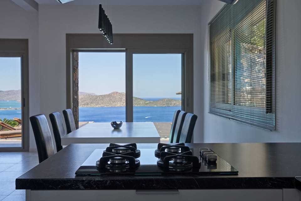 The perfect backdrop, while enjoying intimate moments with your loved ones