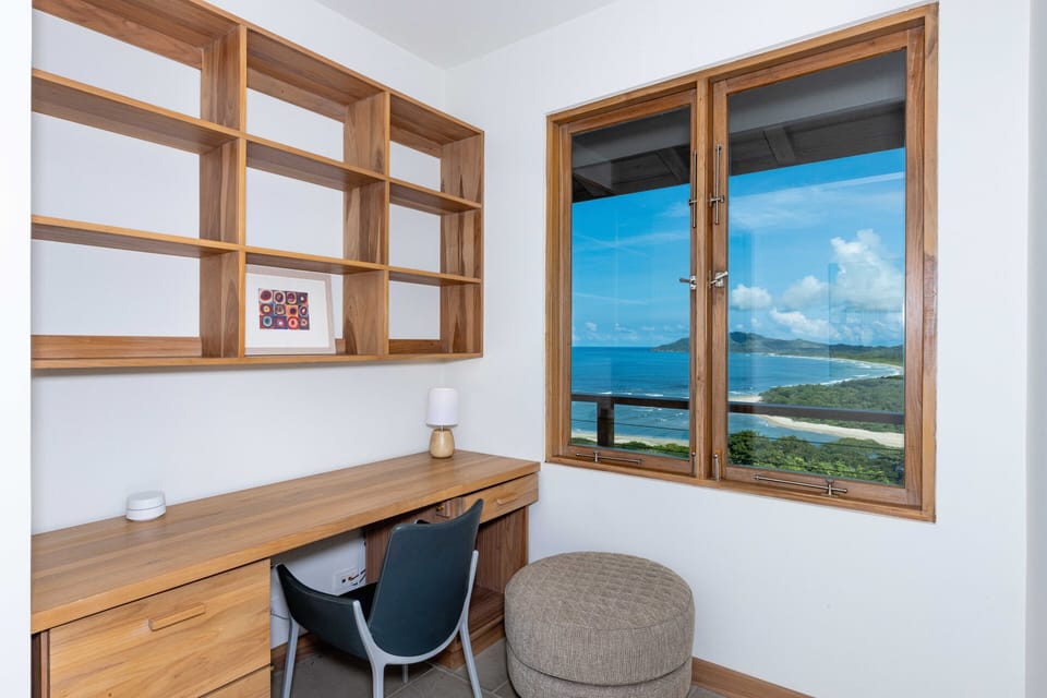 Master #1 workspace is designed for success.