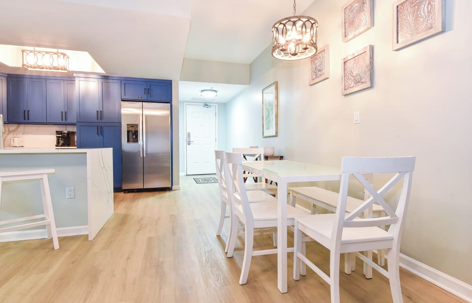 The Palms of Destin 11201 - Dining Area