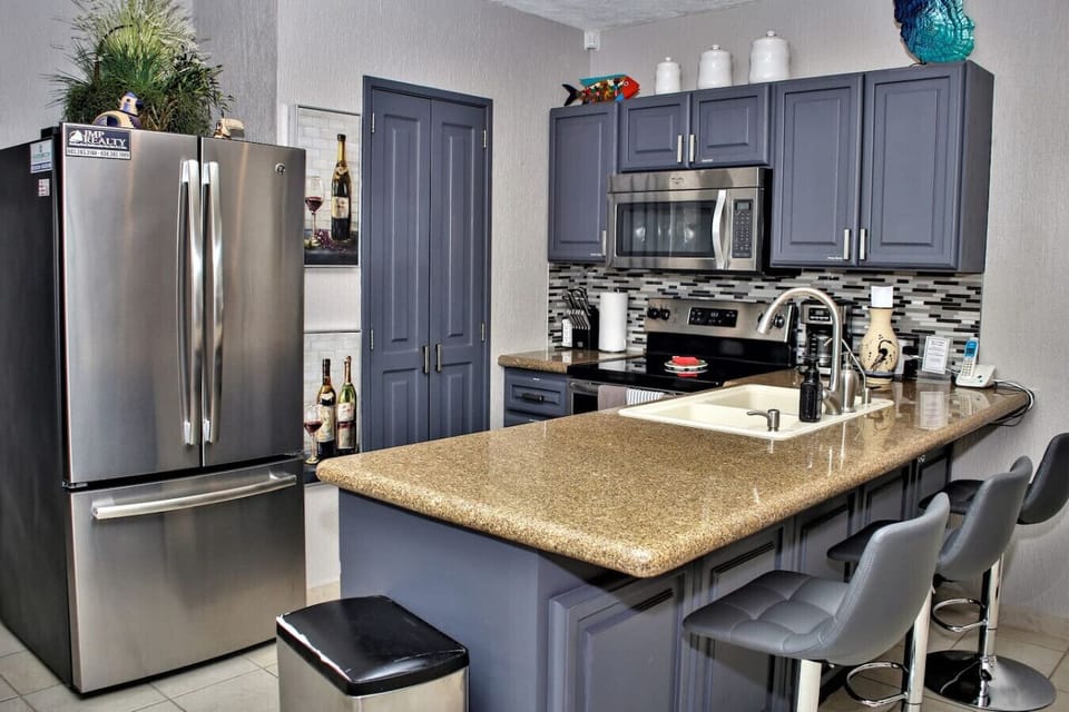 Fully equipped kitchen