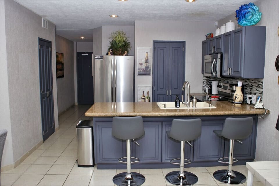 Fully equipped kitchen
