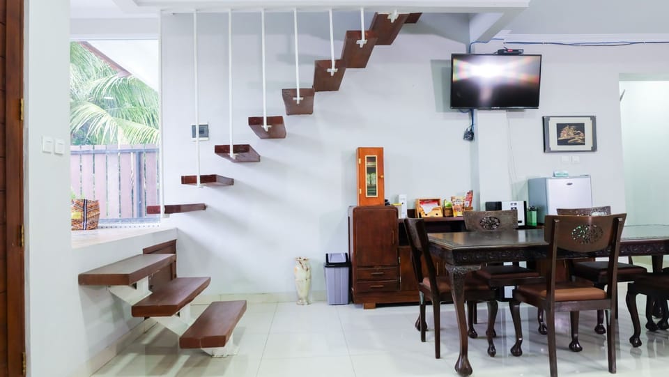 Family Villa, 6 Bedrooms | Living area | Flat-screen TV