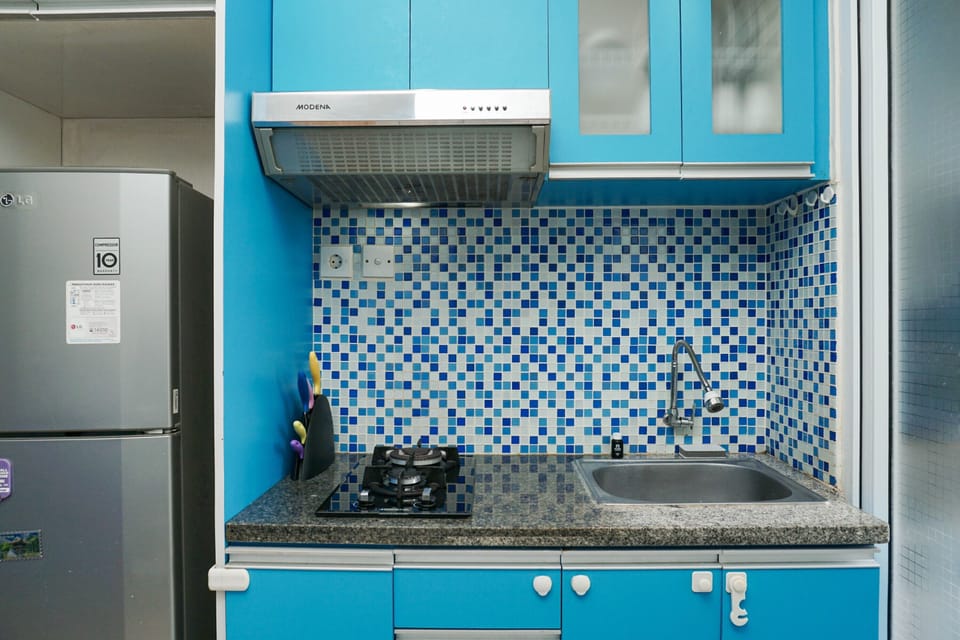 Room | Private kitchen | Fridge, stovetop, dishwasher, cookware/dishes/utensils
