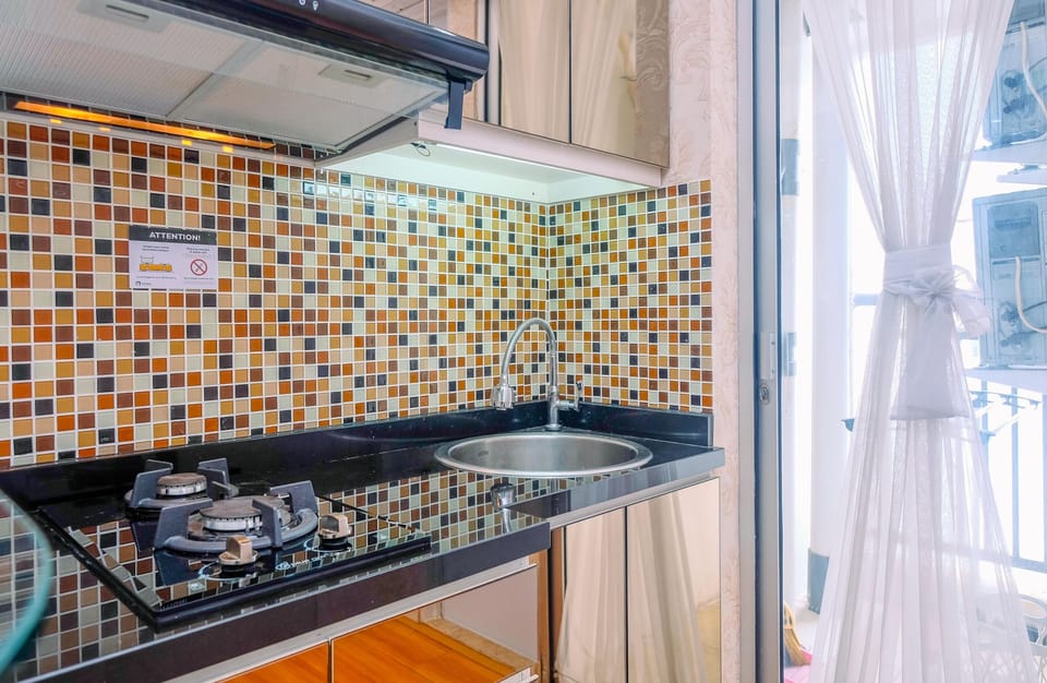 Room | Private kitchen | Fridge, stovetop, dishwasher, cookware/dishes/utensils
