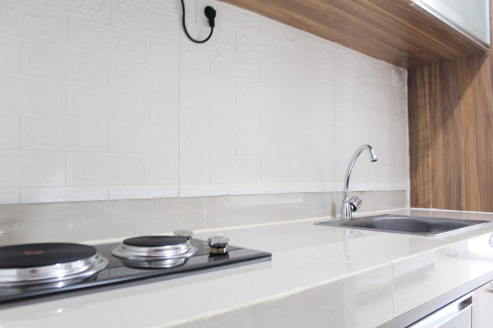 Room | Private kitchen | Fridge, stovetop, dishwasher, cookware/dishes/utensils