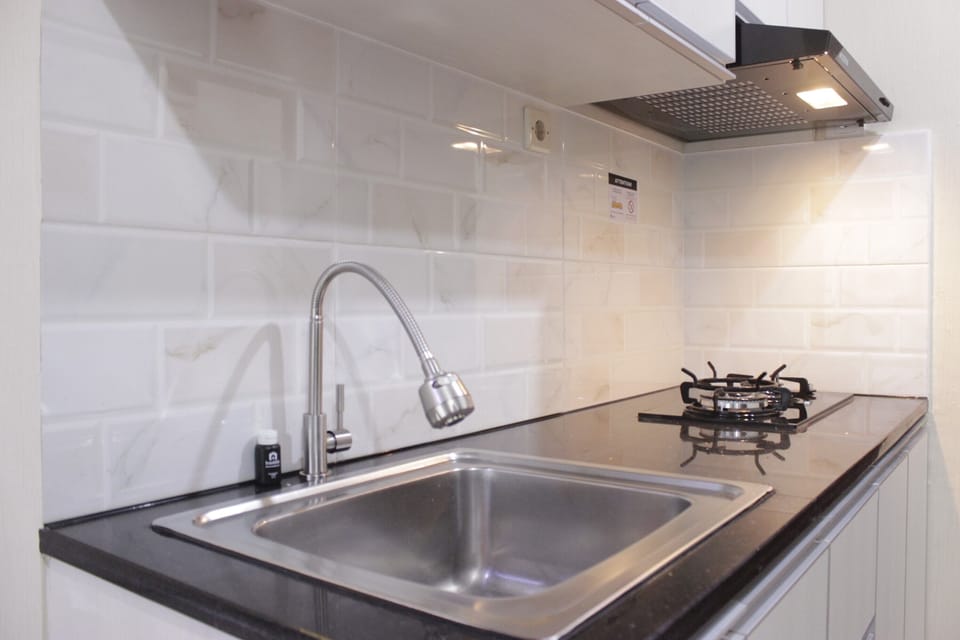 Room | Private kitchen | Fridge, stovetop, dishwasher, cookware/dishes/utensils