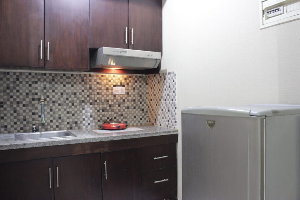 Room | Private kitchen | Fridge, stovetop, dishwasher, cookware/dishes/utensils