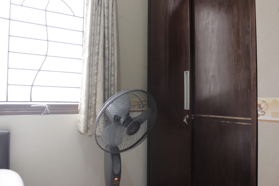 Room | 2 bedrooms, free WiFi, bed sheets