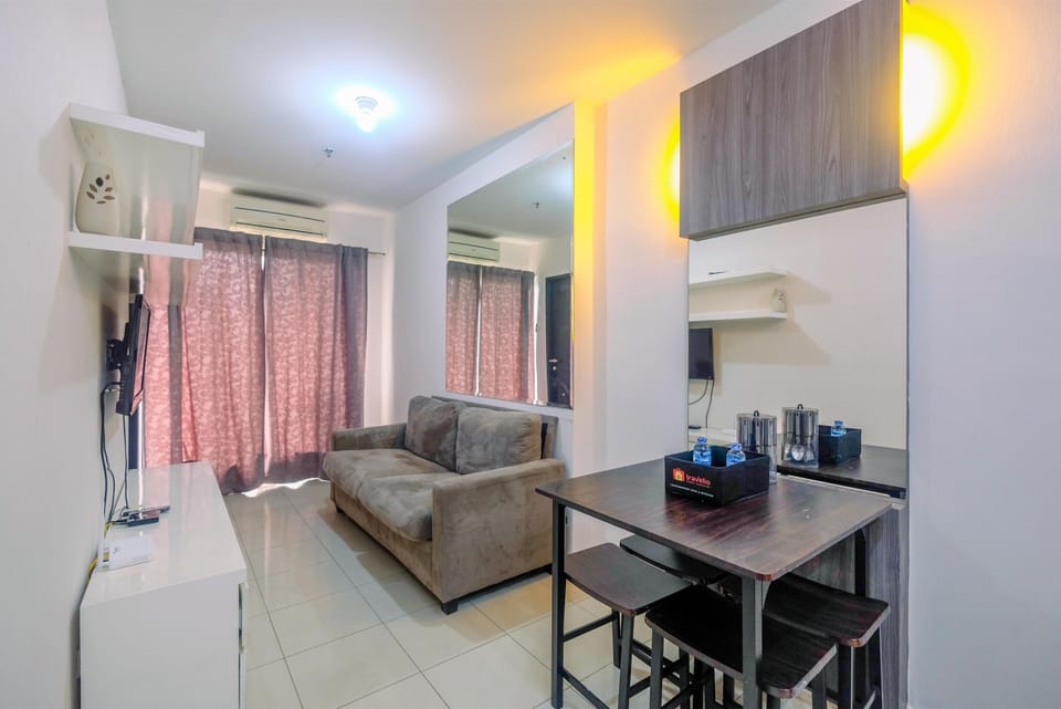 Room | Living area | TV